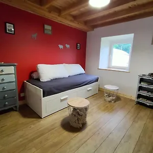  Hébergement de vacances Les Petites Poussières France
